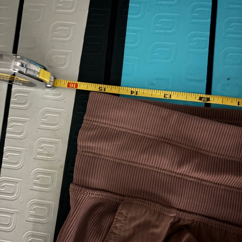 Lululemon dance studio joggers - Picture 6 of 9